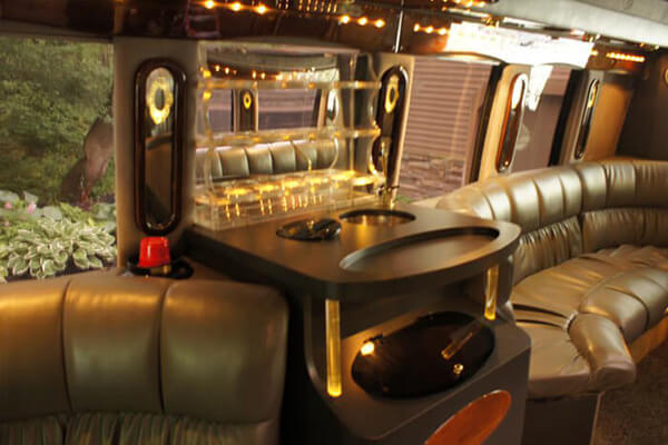 limo bus luxury lounge